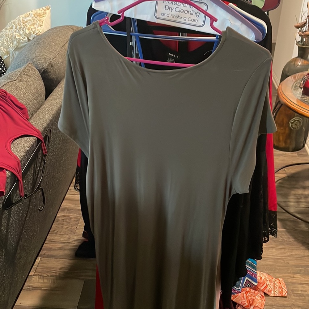 2 maxis - Picture 2 of 3